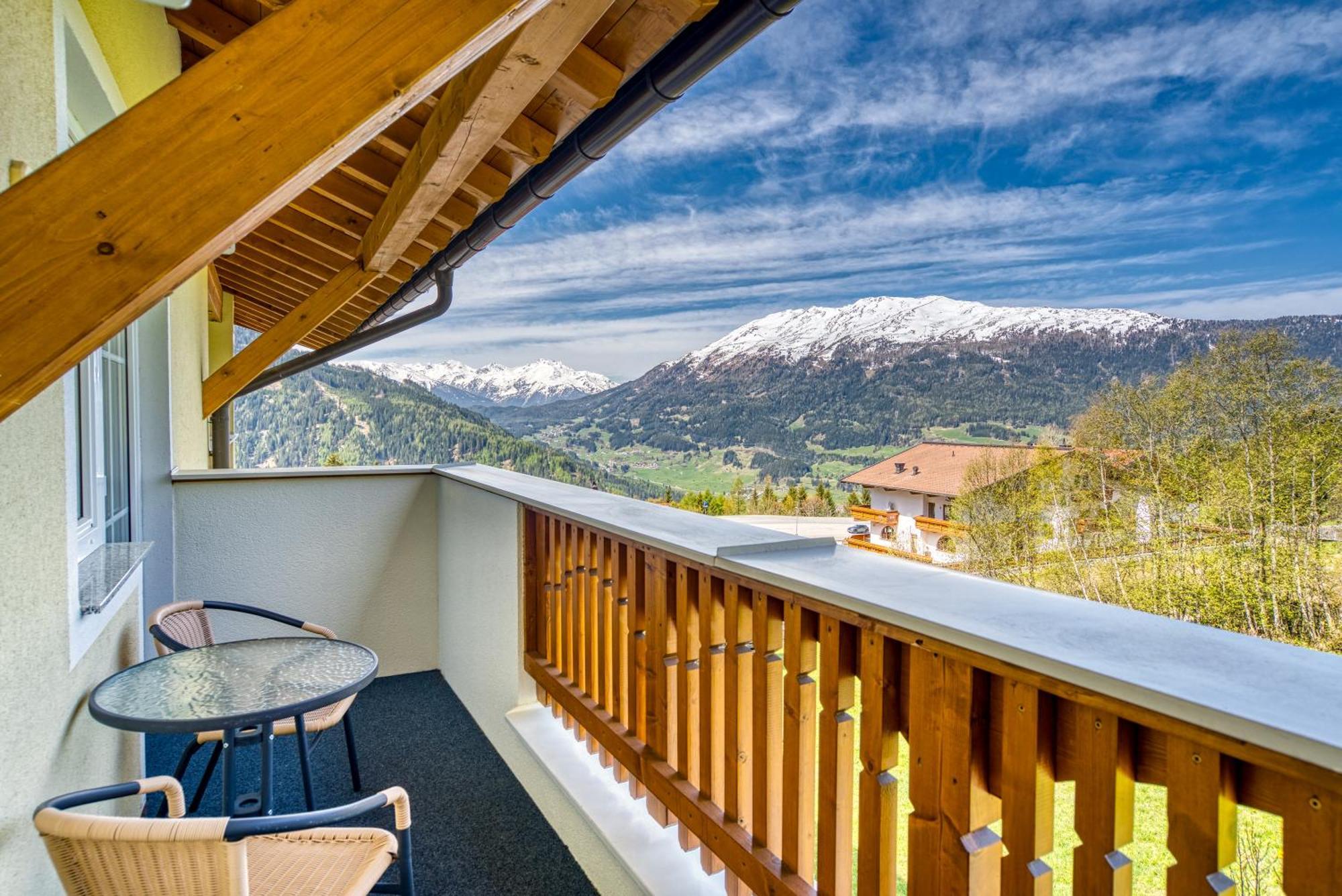 Hotel Alpen-Royal イェルツェンス エクステリア 写真