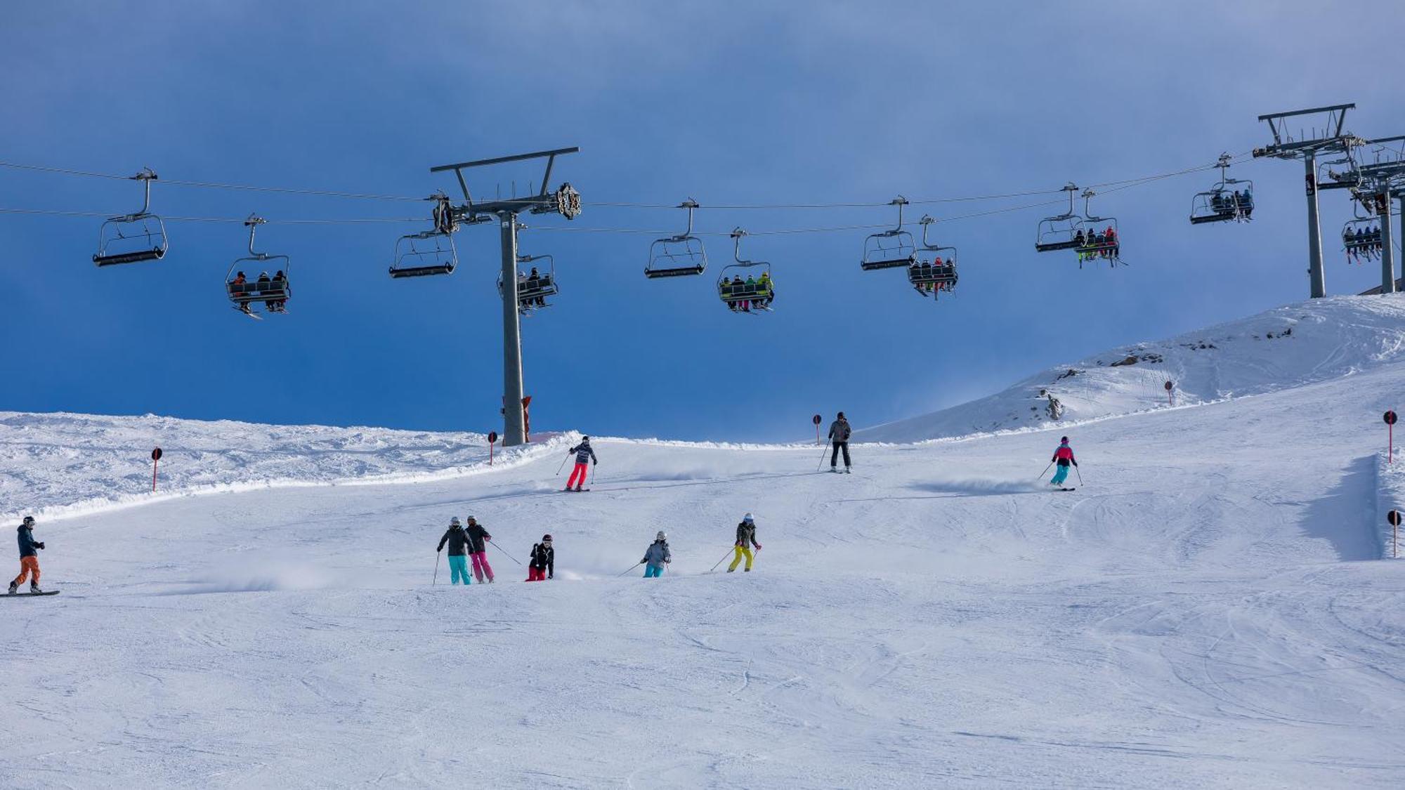 Hotel Alpen-Royal イェルツェンス エクステリア 写真