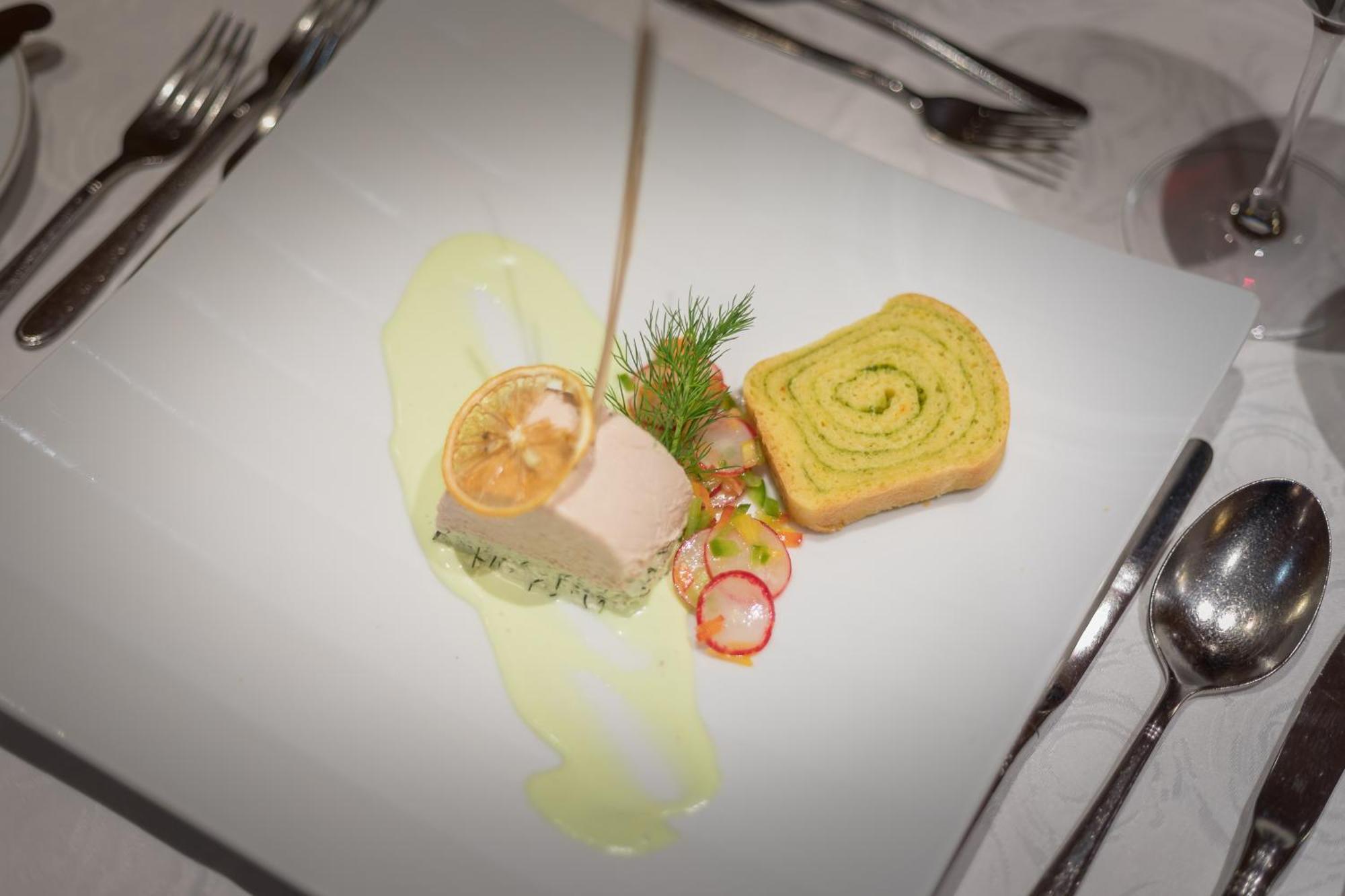 Hotel Alpen-Royal イェルツェンス エクステリア 写真
