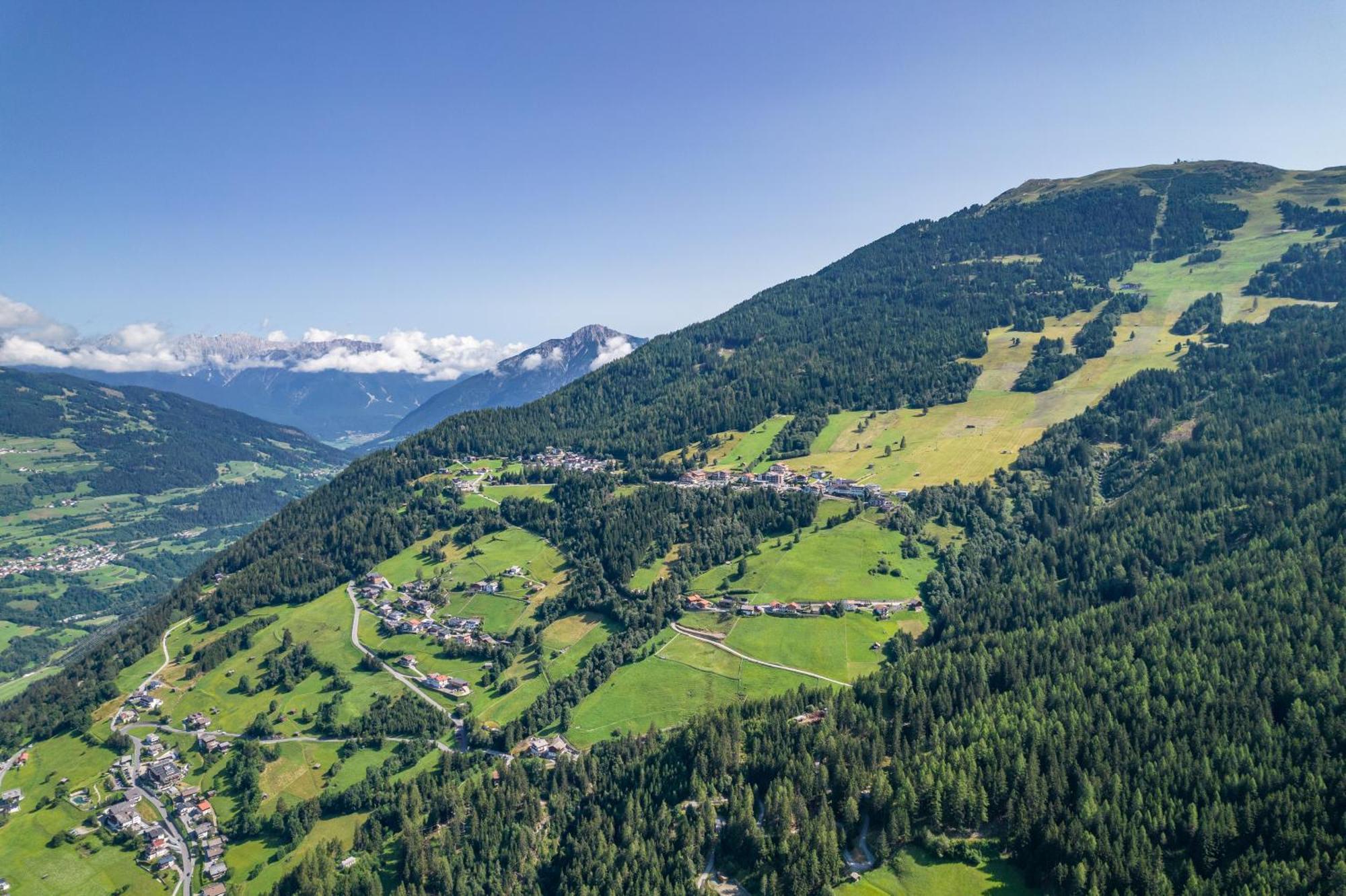 Hotel Alpen-Royal イェルツェンス エクステリア 写真