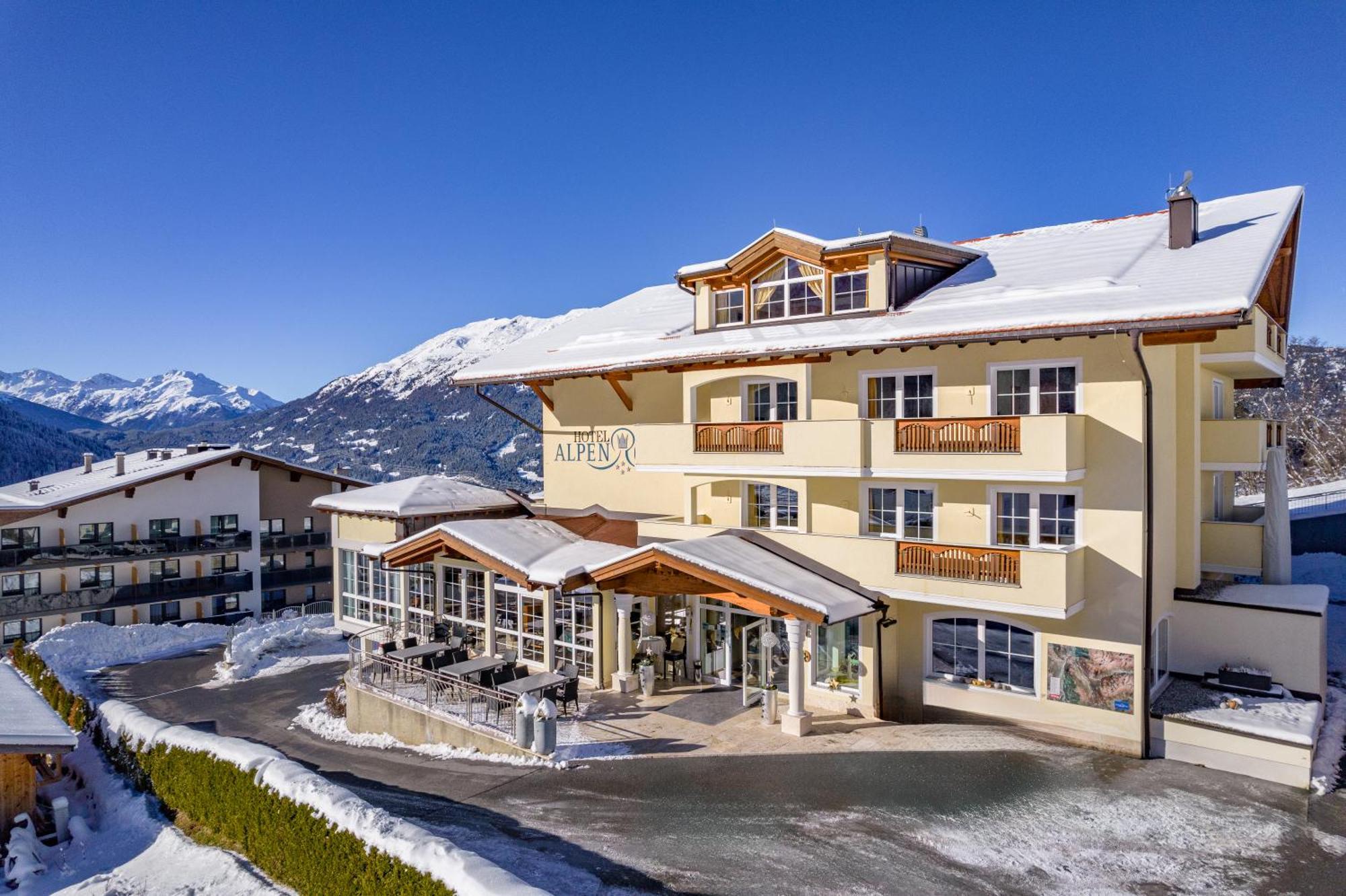 Hotel Alpen-Royal イェルツェンス エクステリア 写真