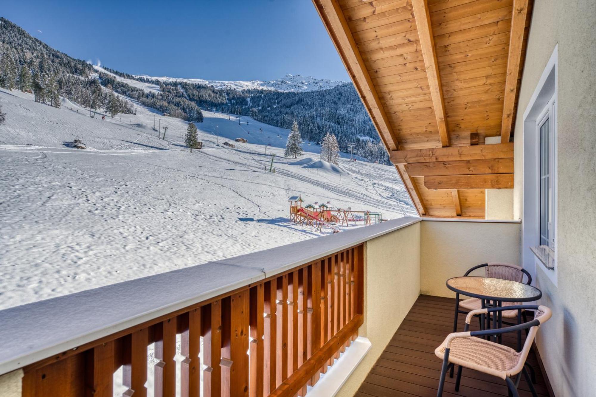 Hotel Alpen-Royal イェルツェンス エクステリア 写真